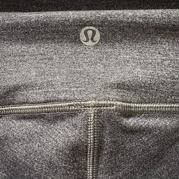 Lululemon Athletica featherlight tight 25” - Picture 4 of 5